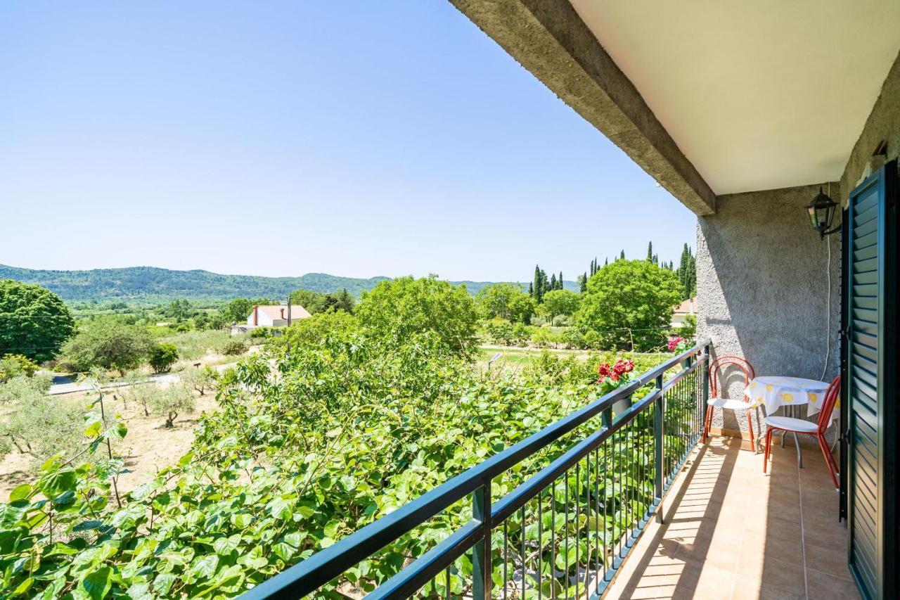 Apartment Laurel Leaf Lovorno Exterior photo