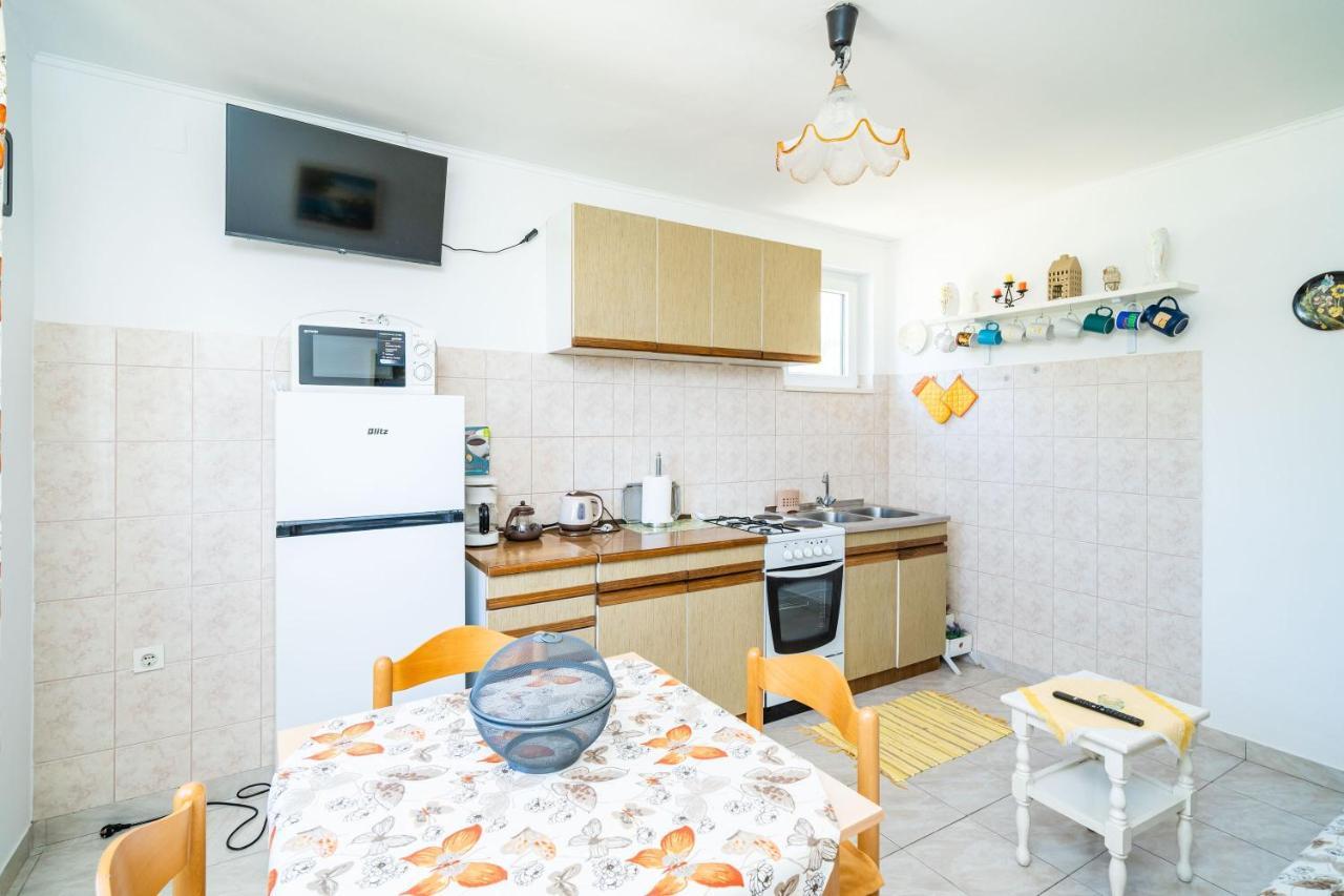 Apartment Laurel Leaf Lovorno Exterior photo