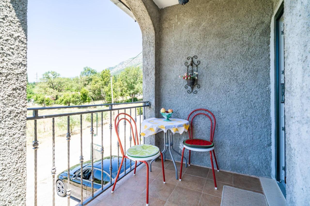 Apartment Laurel Leaf Lovorno Exterior photo